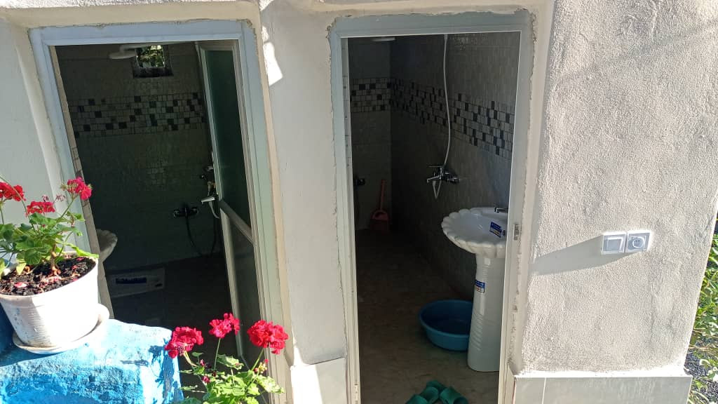 سرویس بهداشتی و حمام