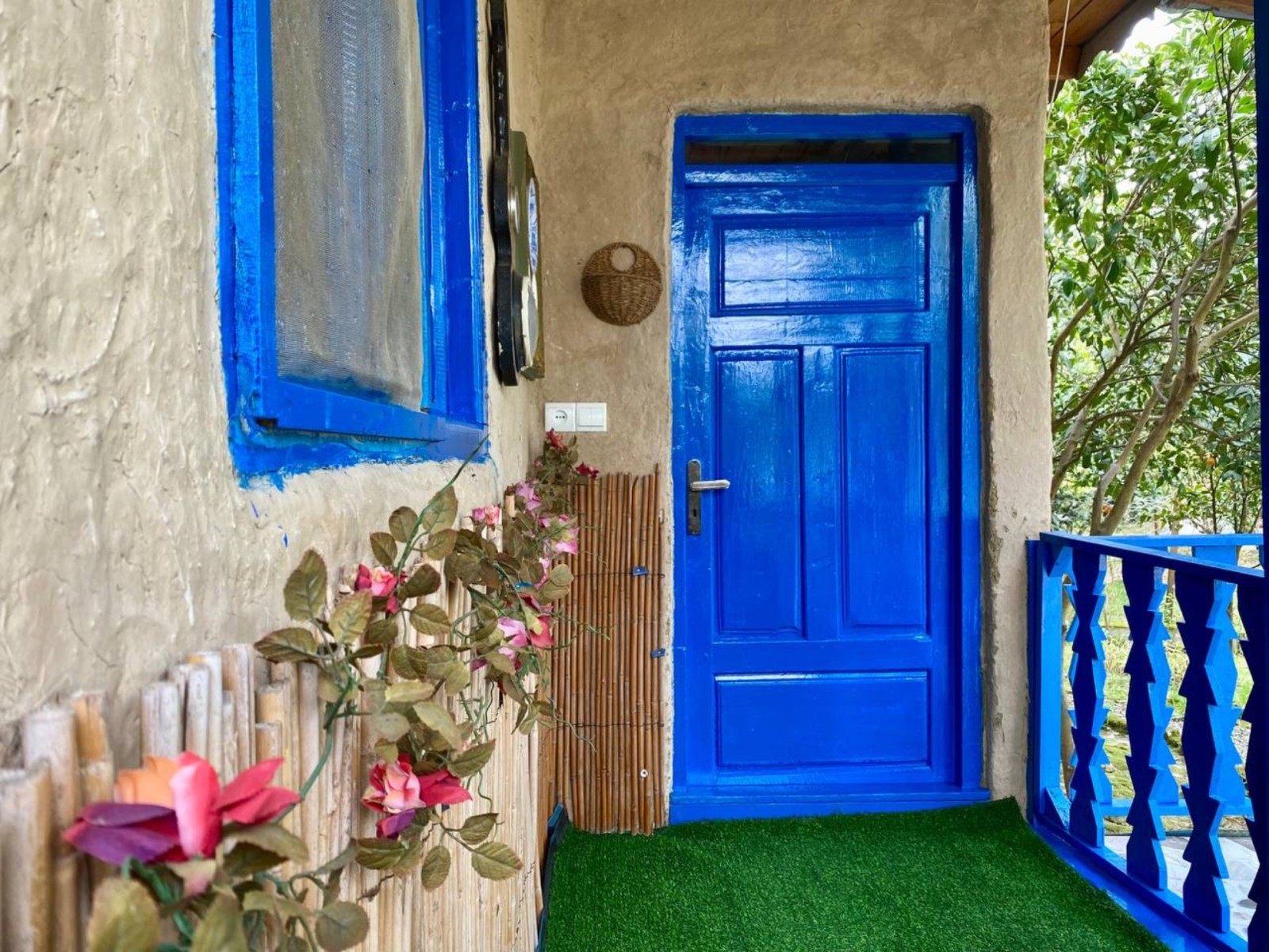 نمای بیرونی اقامتگاه نمای بیرونی اقامتگاه