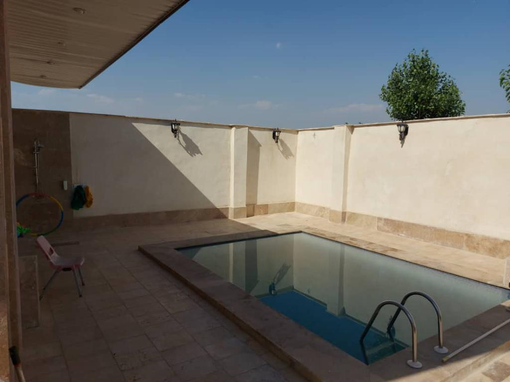 استخر استخر