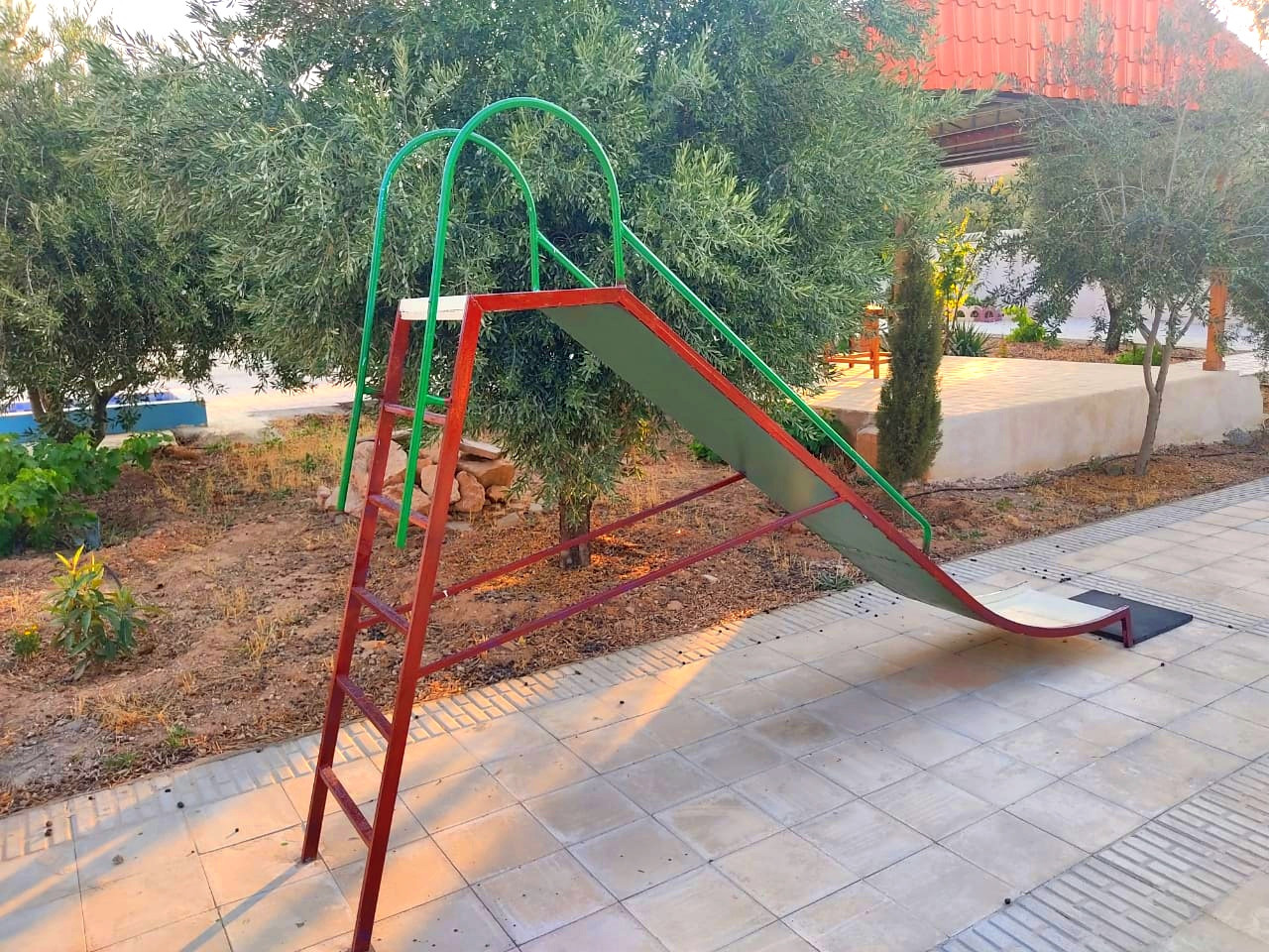 محوطه سرگرمی