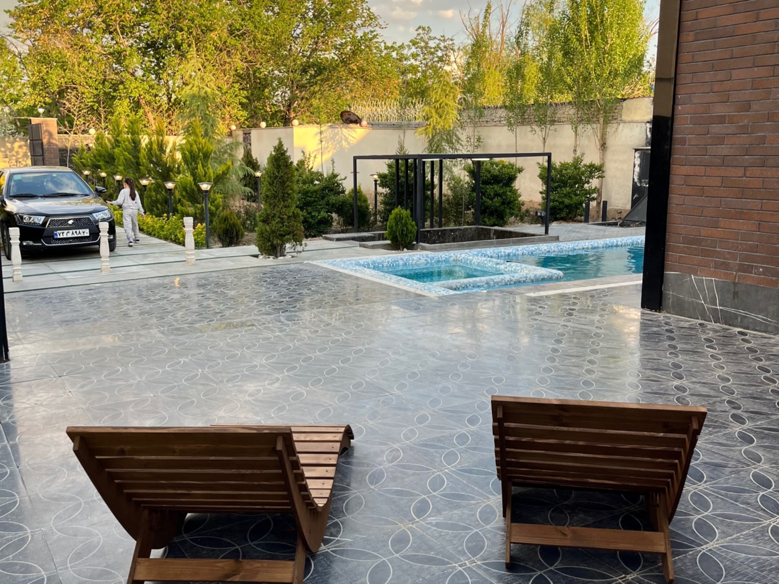 نمای بیرونی ساختمان