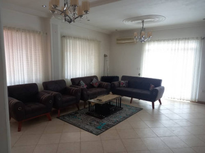 ویلا دوطبقه استخردار دربست رامسر