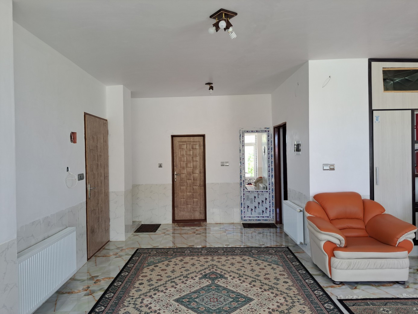 ورودی اتاق پذیرایی