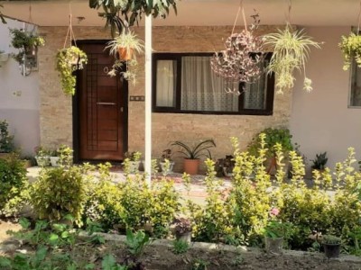 ویلای مبله و تمیز با حیاطی دلباز