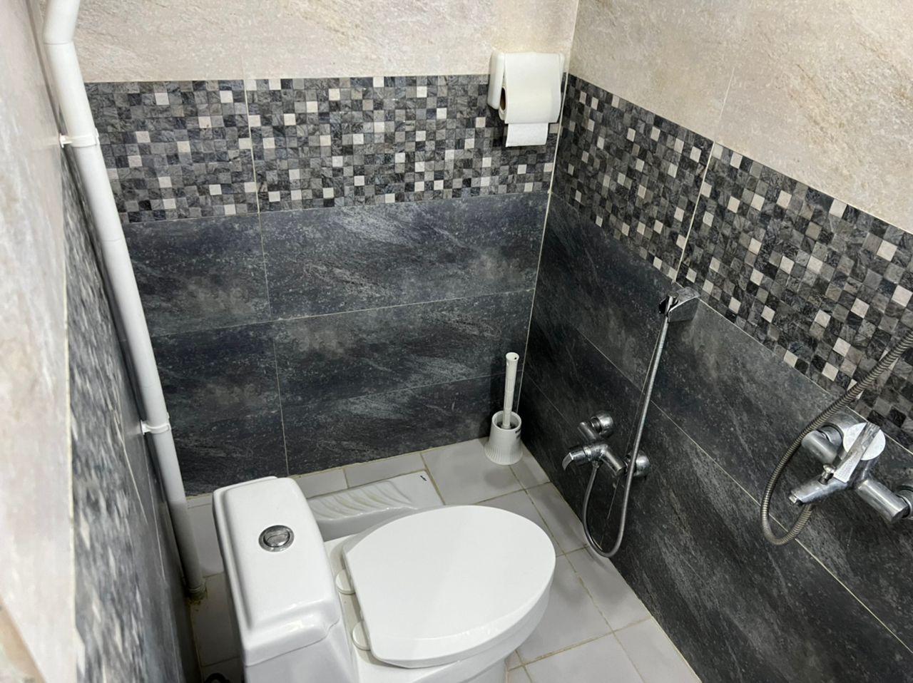 سرویس بهداشتی و حمام