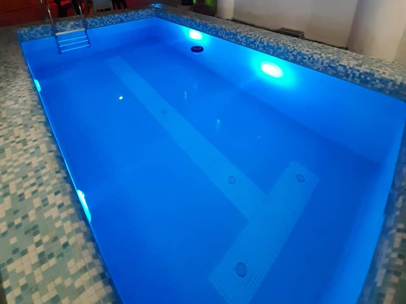 استخر استخر