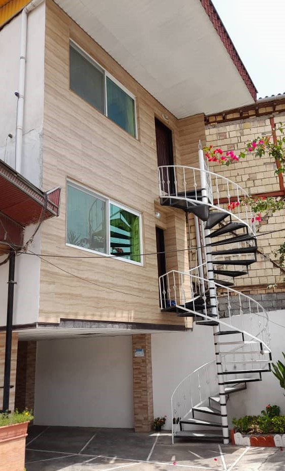 نمای ساختمان