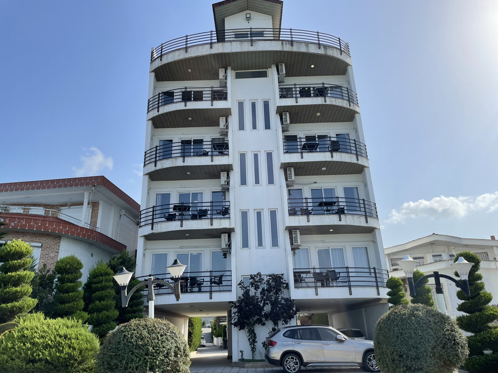 نمای اصلی اپارتمان