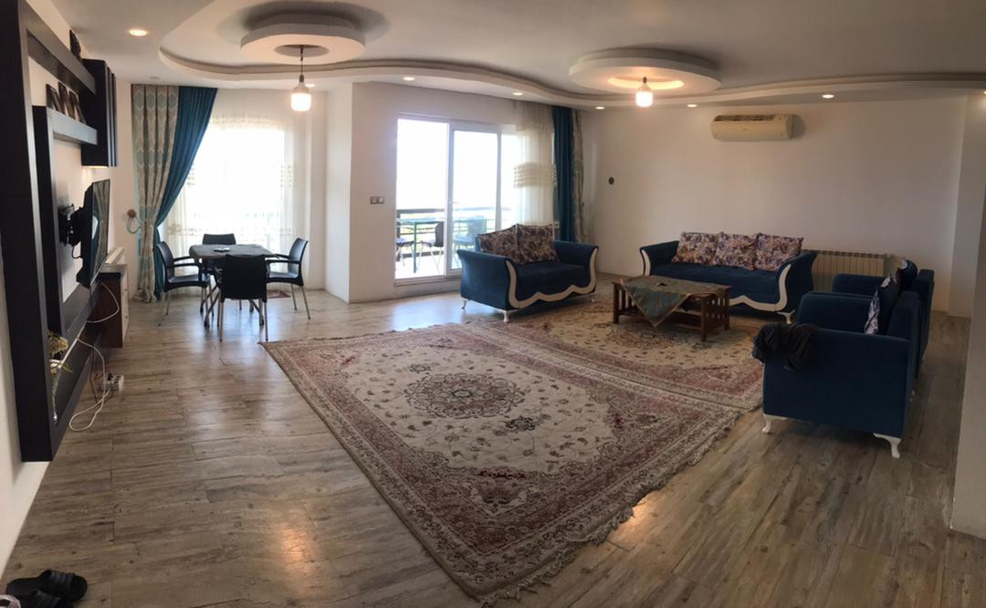 اتاق پذیرایی طبقه همکف
