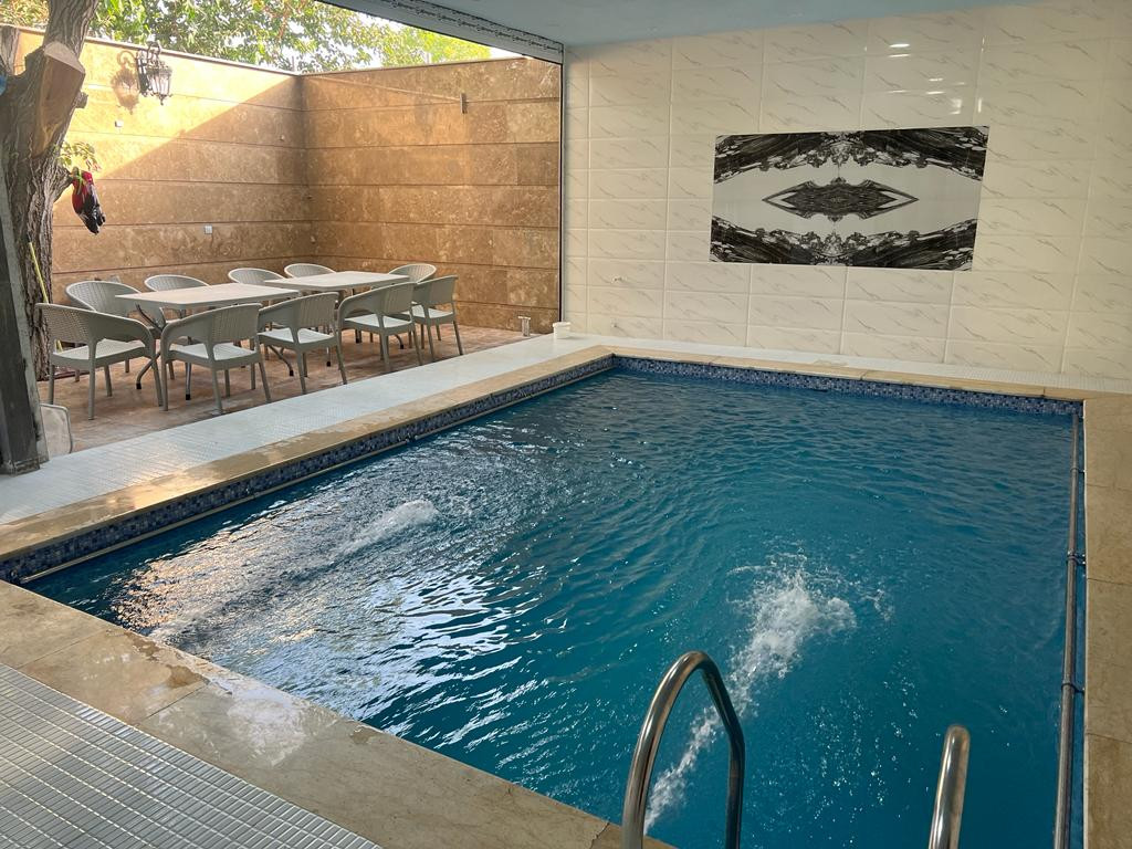 استخر استخر