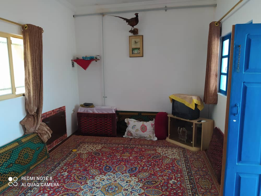 اتاق پذیرایی درون خانه