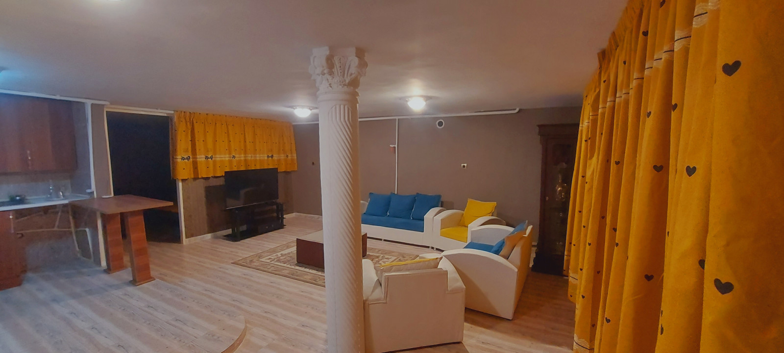 اتاق پذیرایی