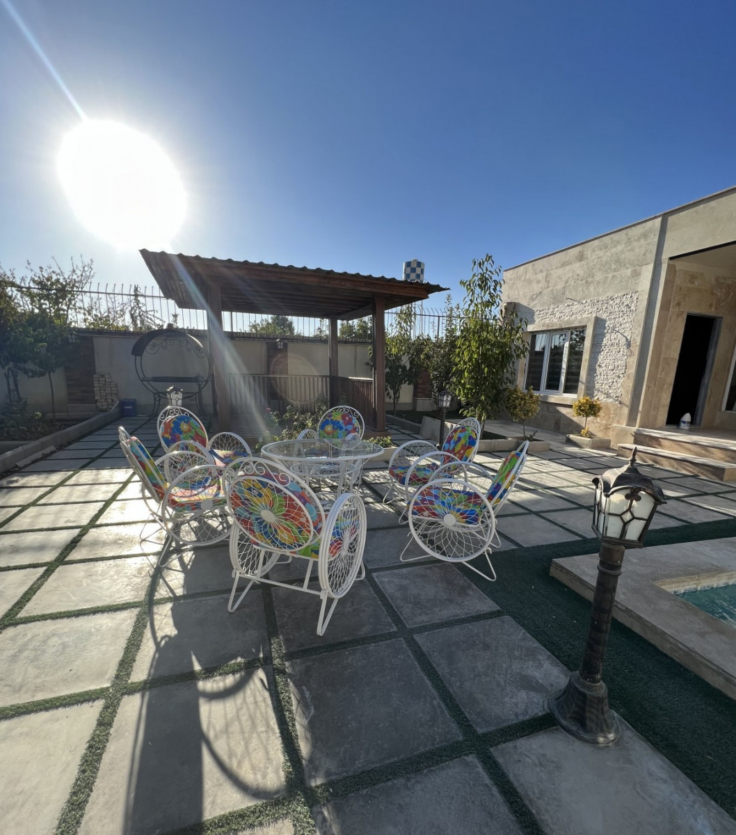 صندلی حیاطی