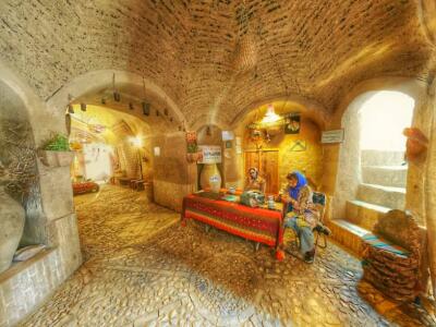 بومگردی بوم قلعه آریز اتاق (4) نفره