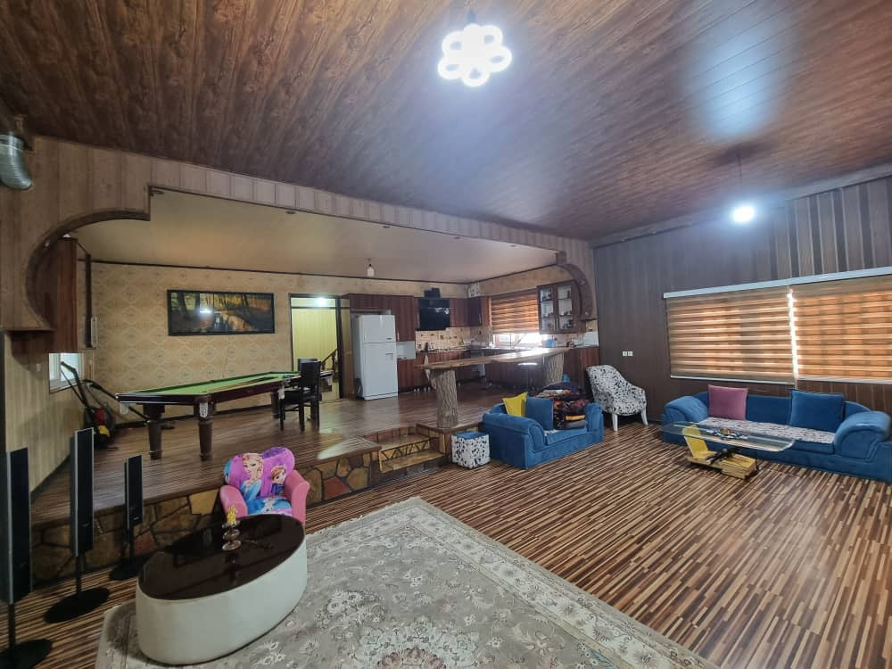 اتاق پذیرایی طبقه همکف