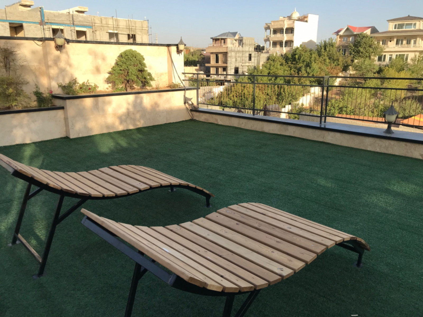 نمای بیرونی ساختمان