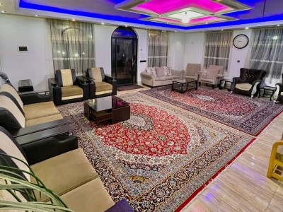 ویلا باغ قاصدک استخر روباز آبگرم