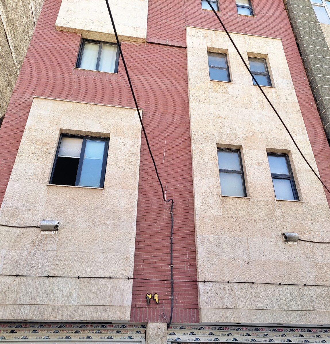 نمای ساختمان