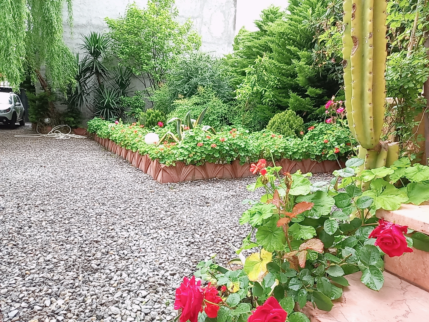 نمای بیرونی ساختمان