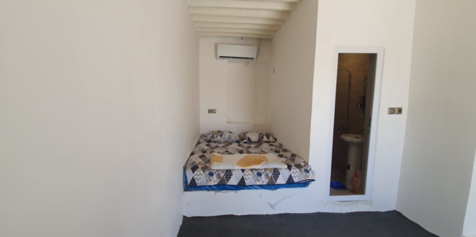 داخل اتاق (6)