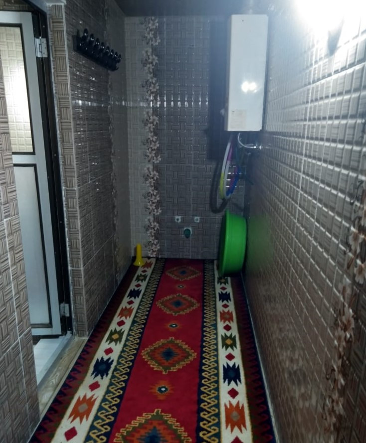 راهرو سرویس بهداشتی و حمام راهرو سرویس بهداشتی و حمام