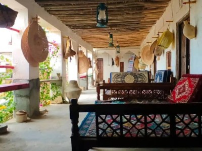بوم‌گردی ناخدا علی "اتاق گل یاس"