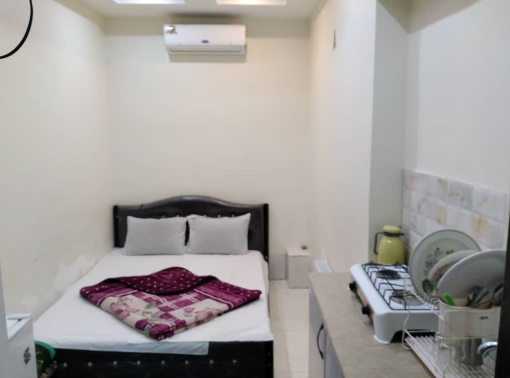 داخل اتاق "دو تخته قاجاری" داخل اتاق "دو تخته قاجاری"