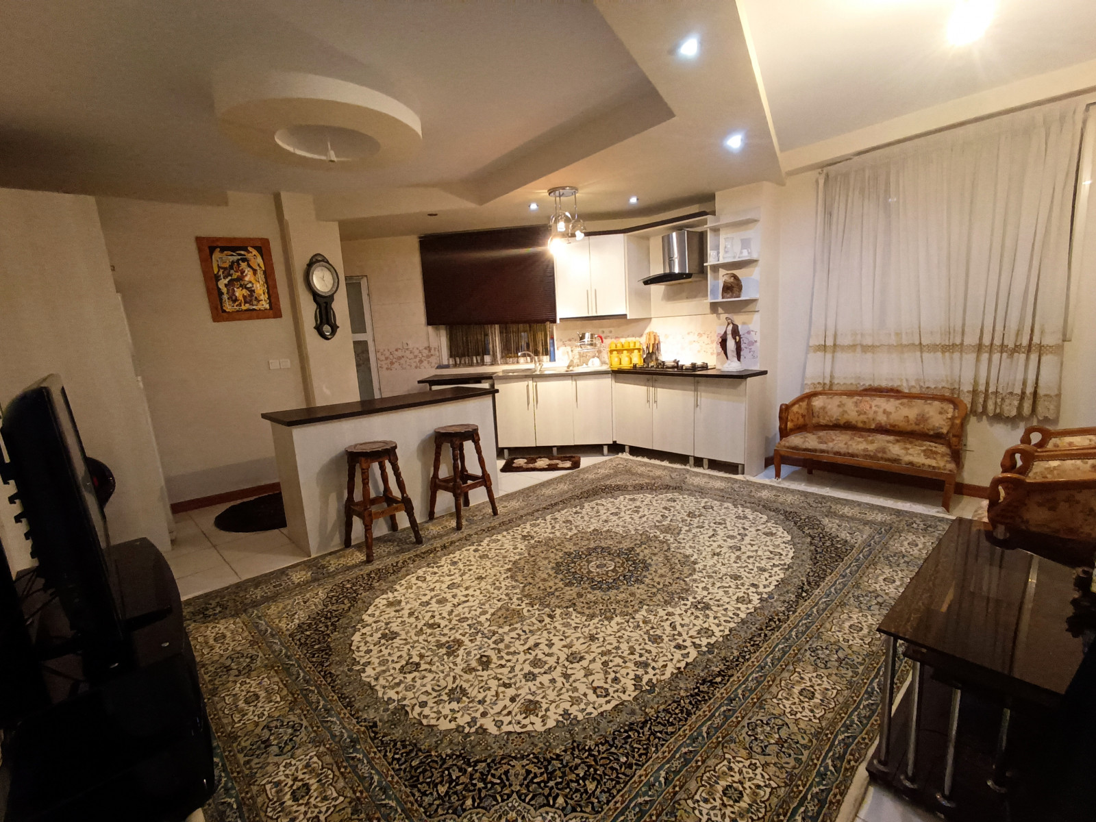 اتاق پذیرایی و آشپزخانه اتاق پذیرایی و آشپزخانه