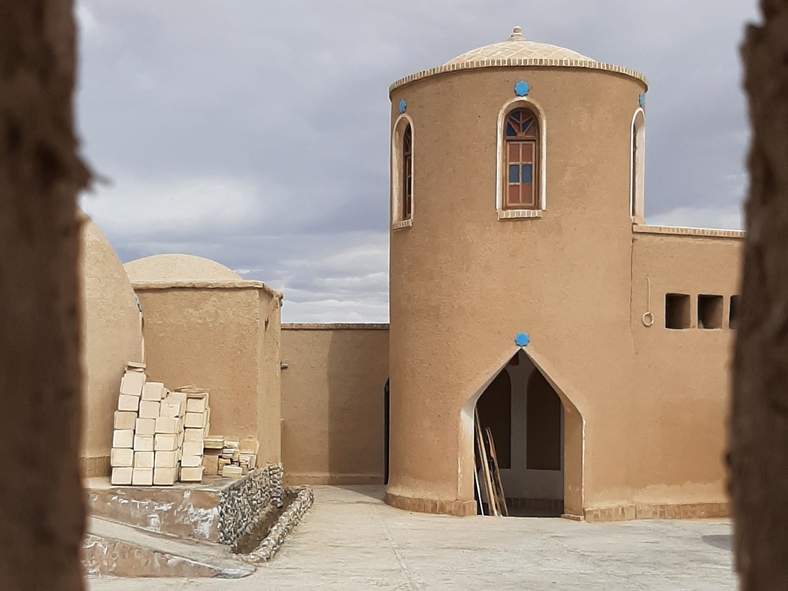 حیاط
