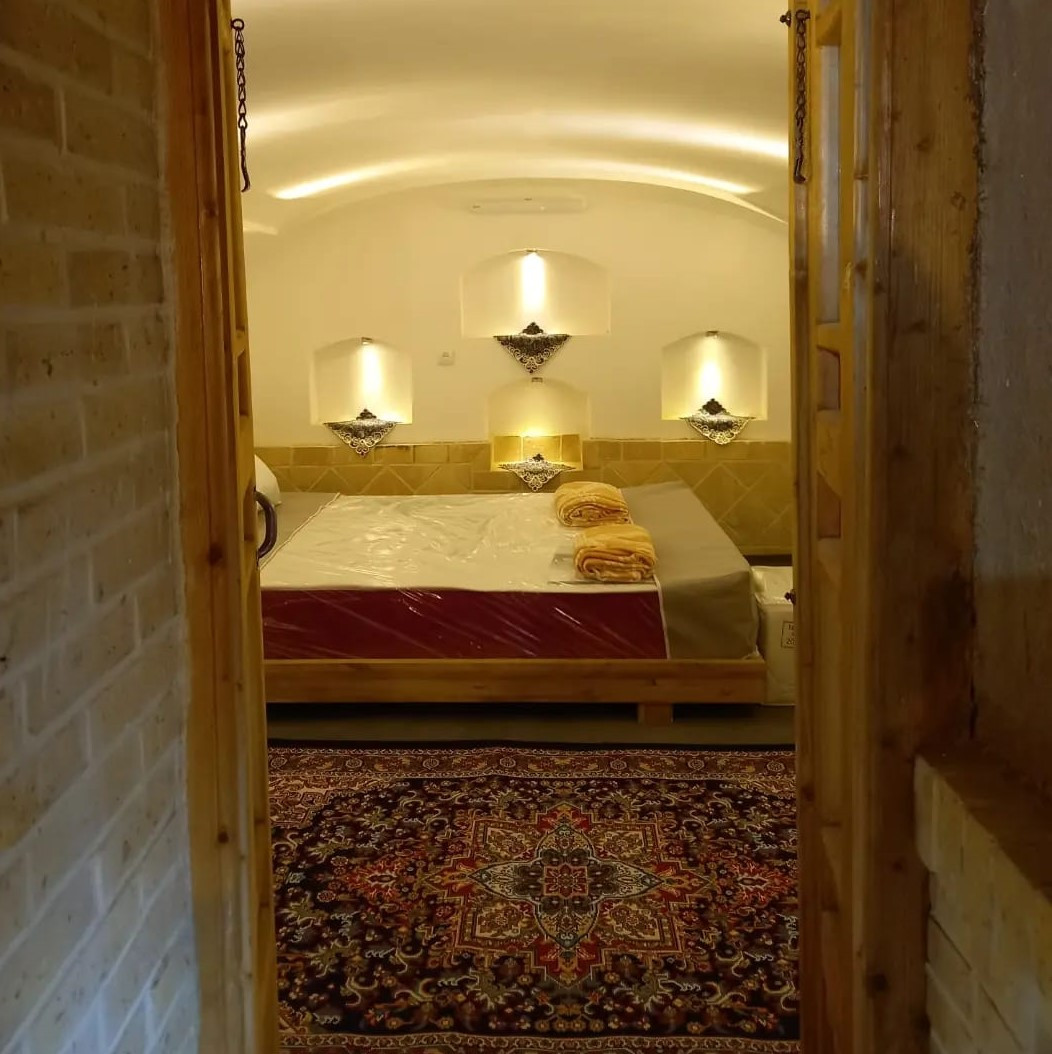 ورودی اتاق "سرداب" ورودی اتاق "سرداب"