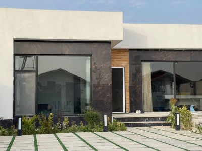 ويلای مدرن و نوساز دارای استخر چهارفصل