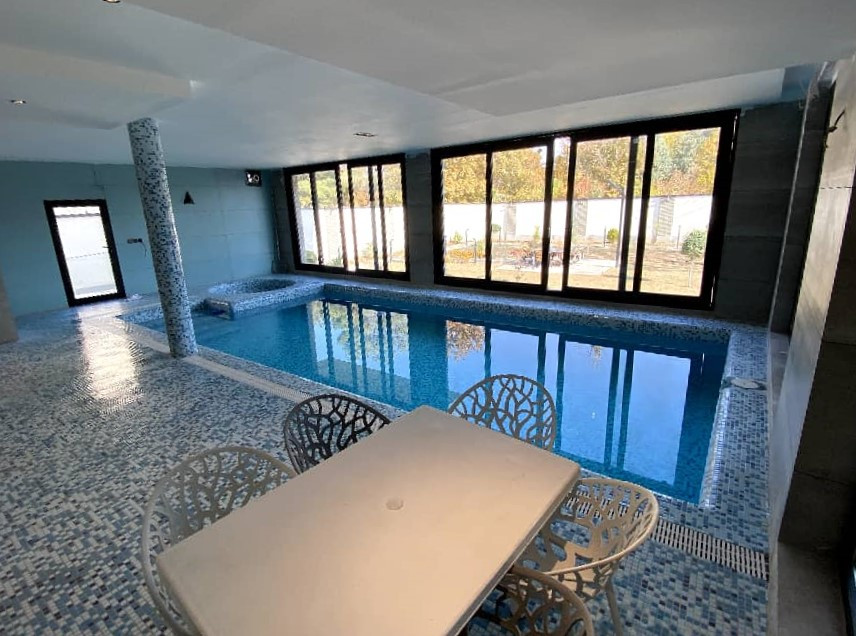 استخر استخر