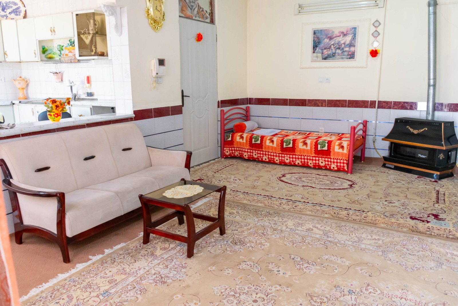 هال و تخت یکنفره