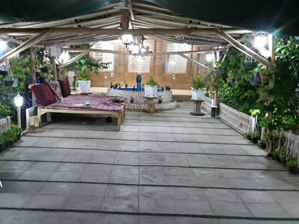 نمای بیرونی ساختمان