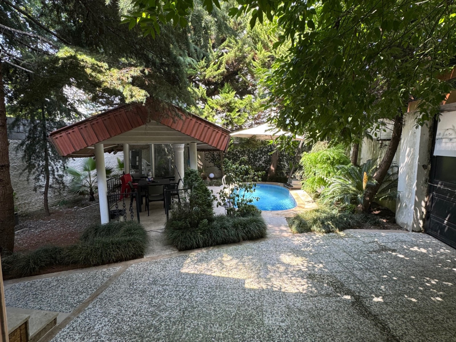 استخر استخر