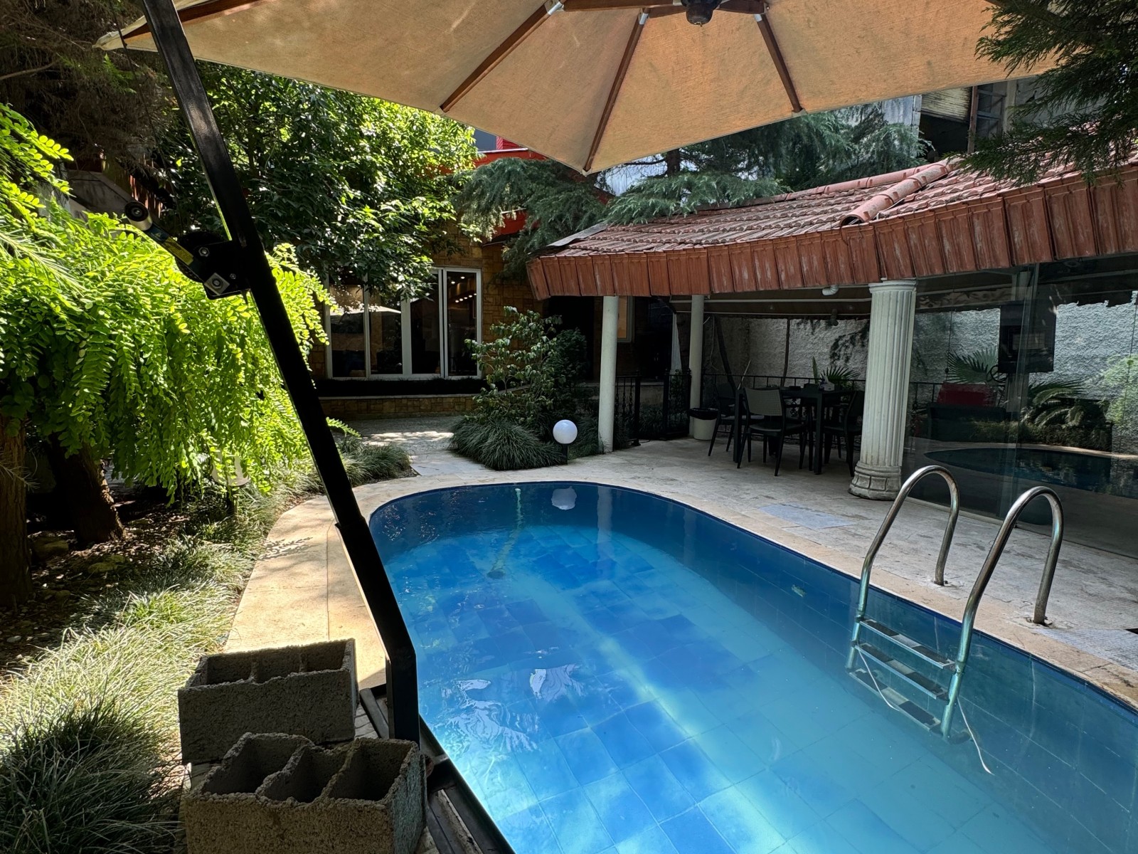 استخر استخر