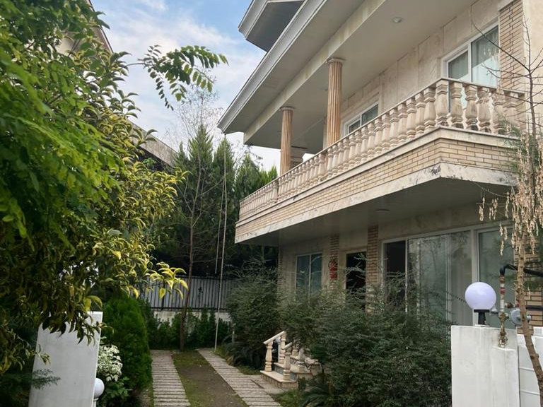 نمای بیرونی ساختمان