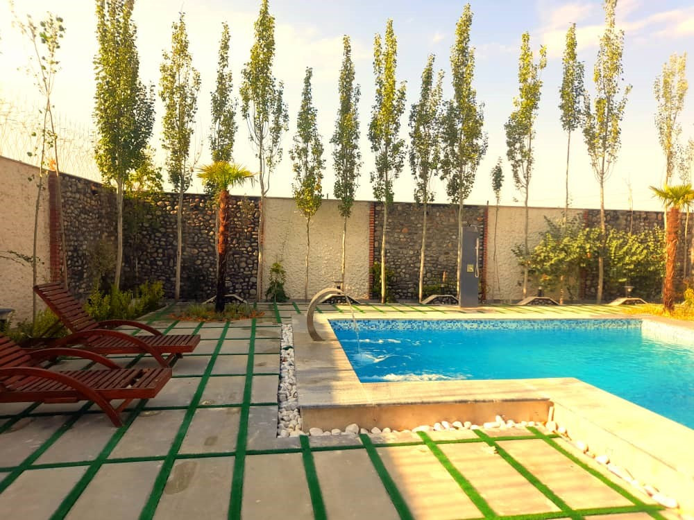 حیاط