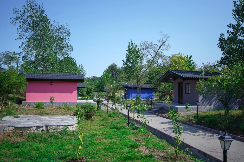 محوطه "مجموعه تفرجگاه ساحلی نمکآبرود" محوطه "مجموعه تفرجگاه ساحلی نمکآبرود"