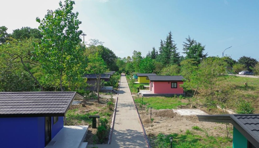 محوطه "مجموعه تفرجگاه ساحلی نمک‌آبرود"