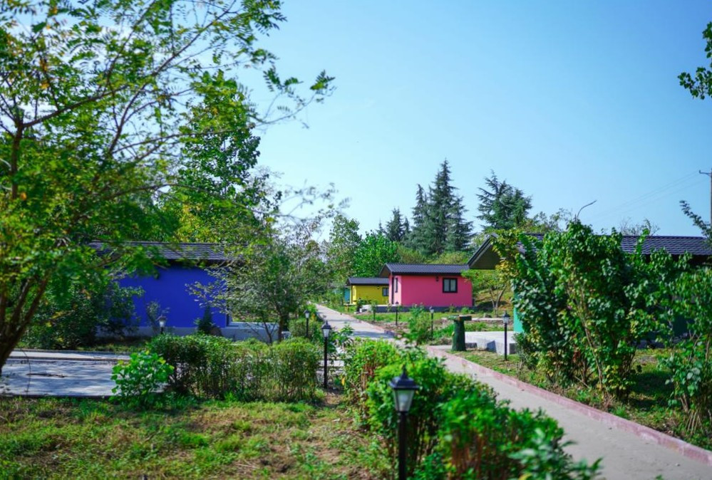 محوطه "مجموعه تفرجگاه ساحلی نمک‌آبرود"