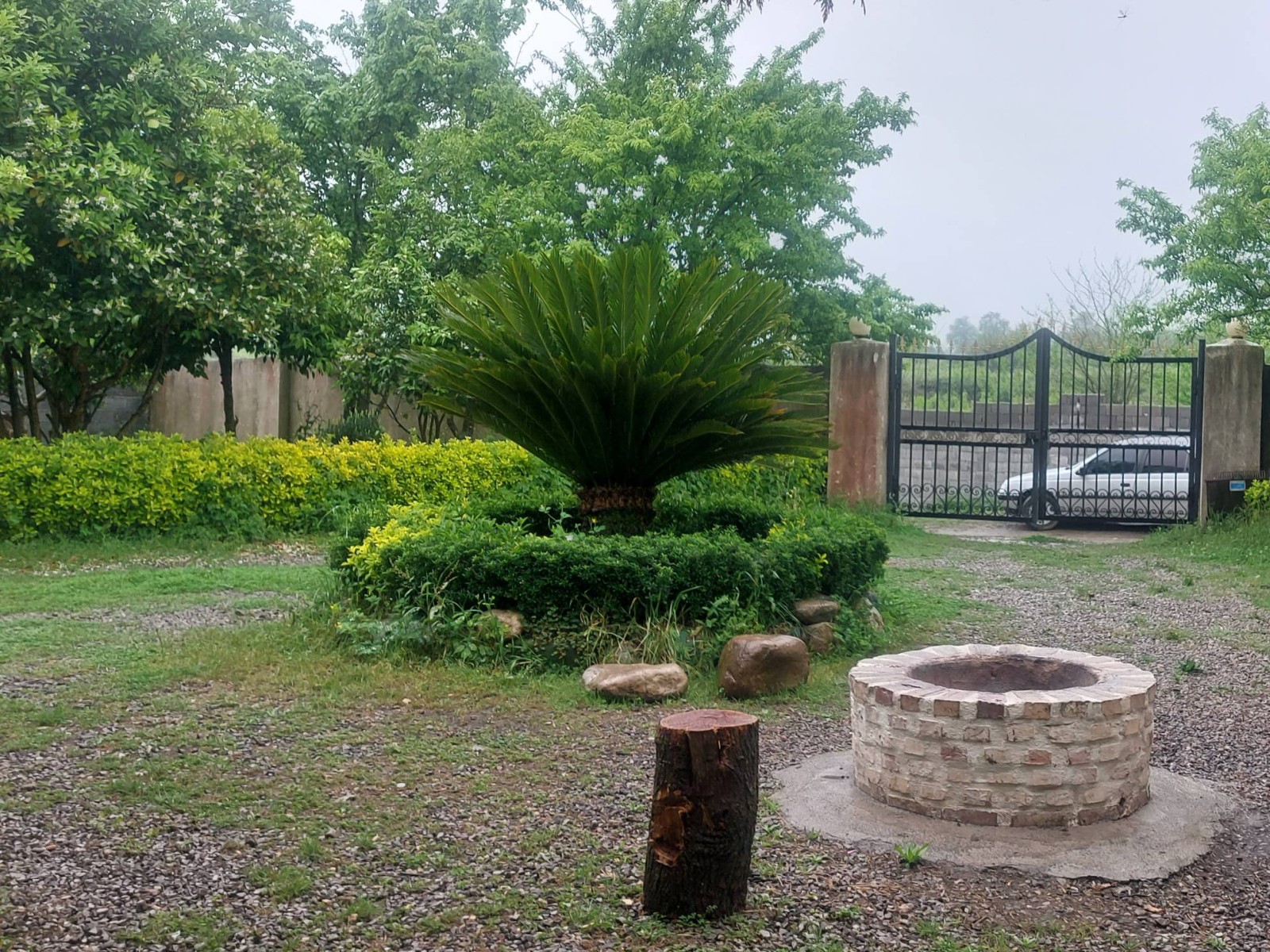 نمای بیرونی ساختمان