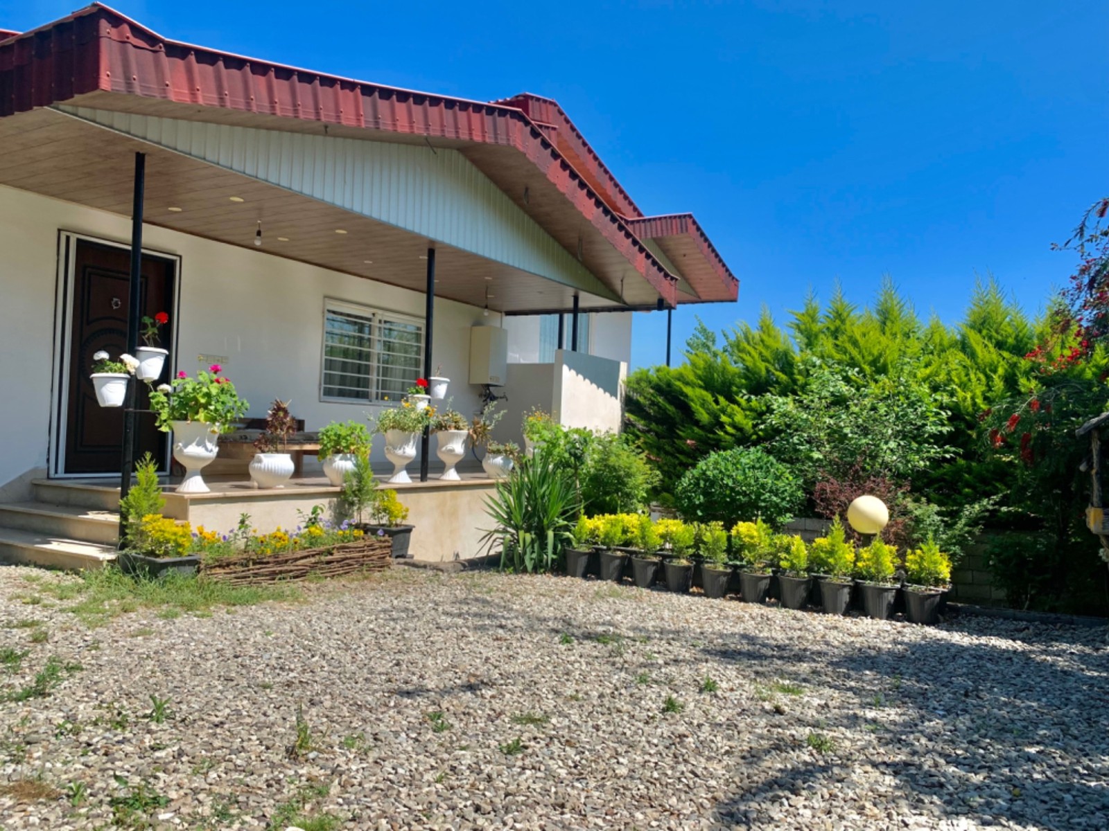 نمای بیرونی ساختمان