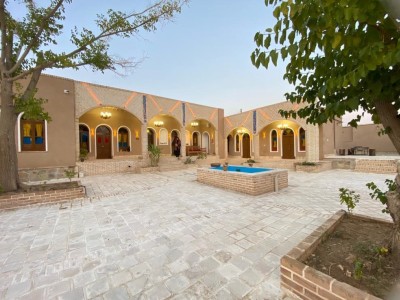 عمارت مهاجر "اتاق 100 ساله"