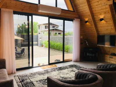 ویلای سوییسی دوخواب، دربست