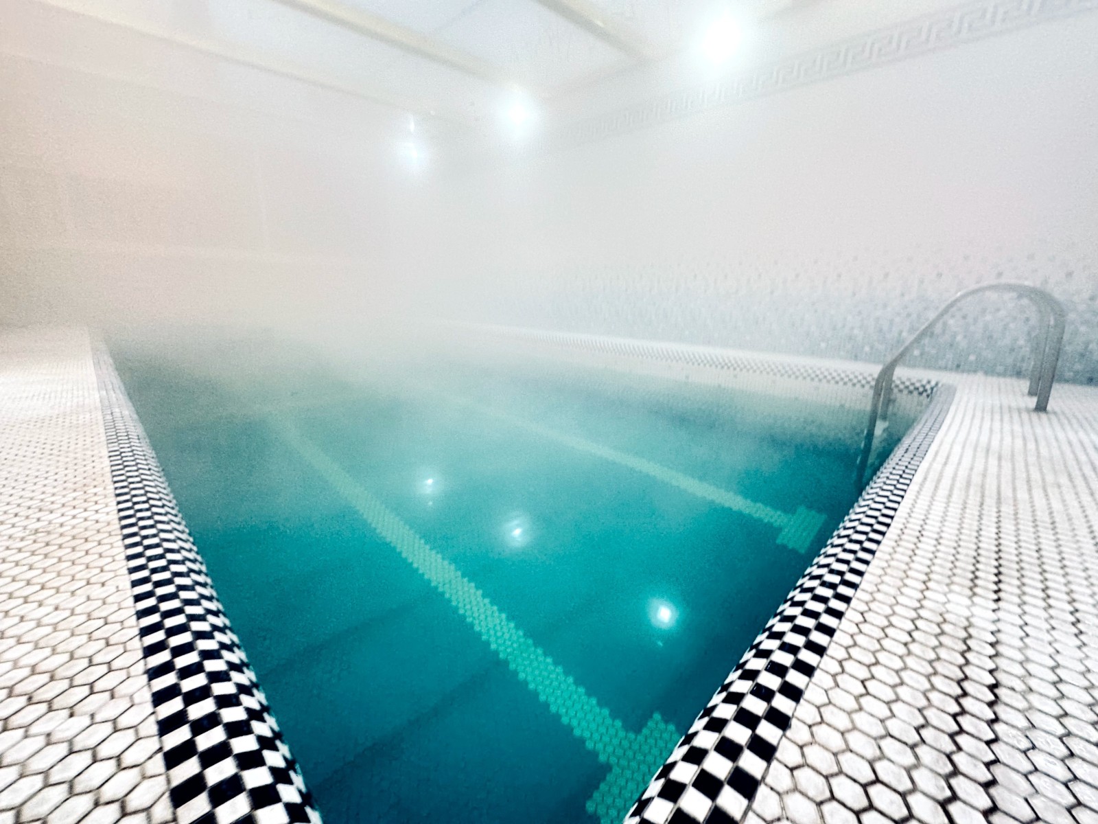 استخر استخر