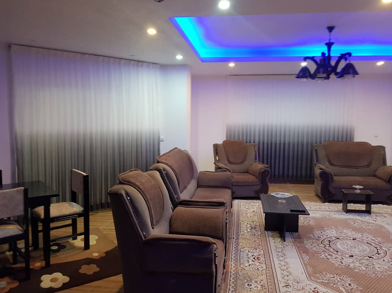 اتاق پذیرایی اتاق پذیرایی