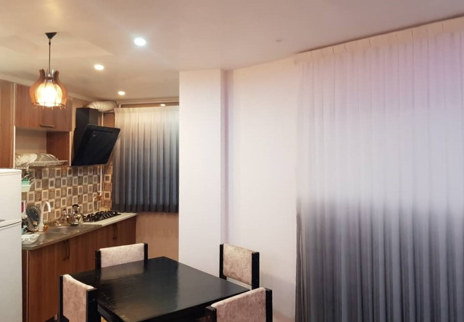 میز غذاخوری و آشپزخانه میز غذاخوری و آشپزخانه