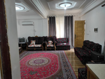 ویلا یک خوابه جنگلی کنار رودخانه ویلا یک خوابه جنگلی کنار رودخانه