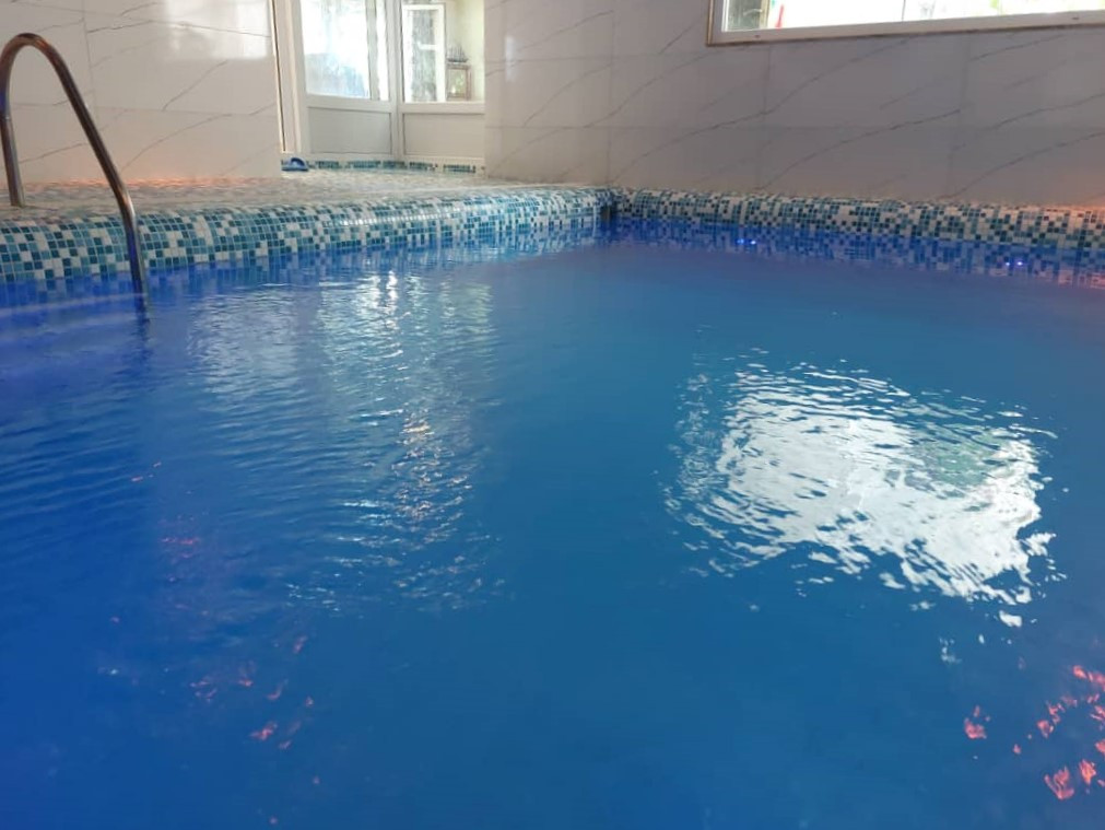 استخر استخر